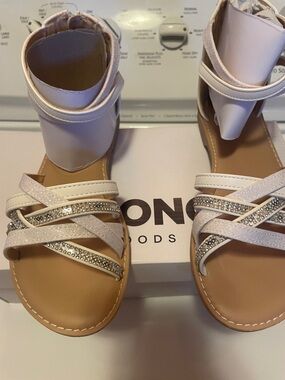 Sonoma White Strappy Ankle-Wrap Sandals